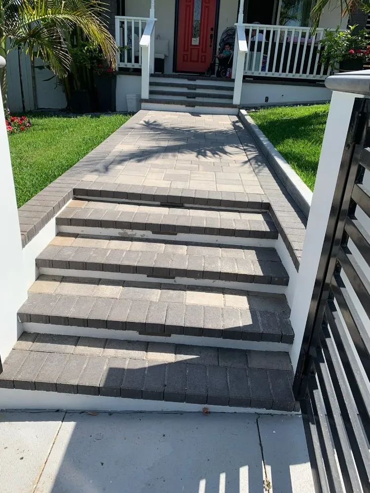 Expert yard maintenance in Pasadena, CA - Rosemberg Landscaping & Sprinkler Systems