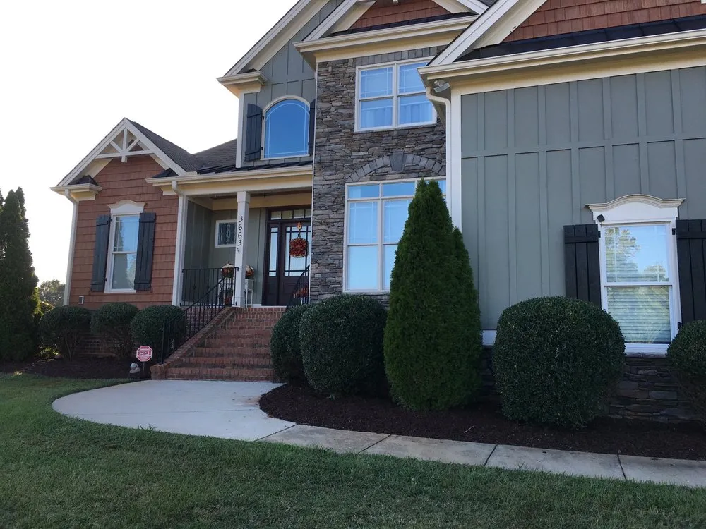 Expert landscape design for beautiful yards in Alexandria, VA by Rosemont Landscaping and Lawncare