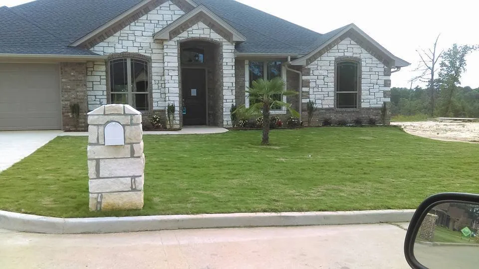 Professional outdoor landscaping experts serving Longview, TX - Rosen All Season Lawn Care