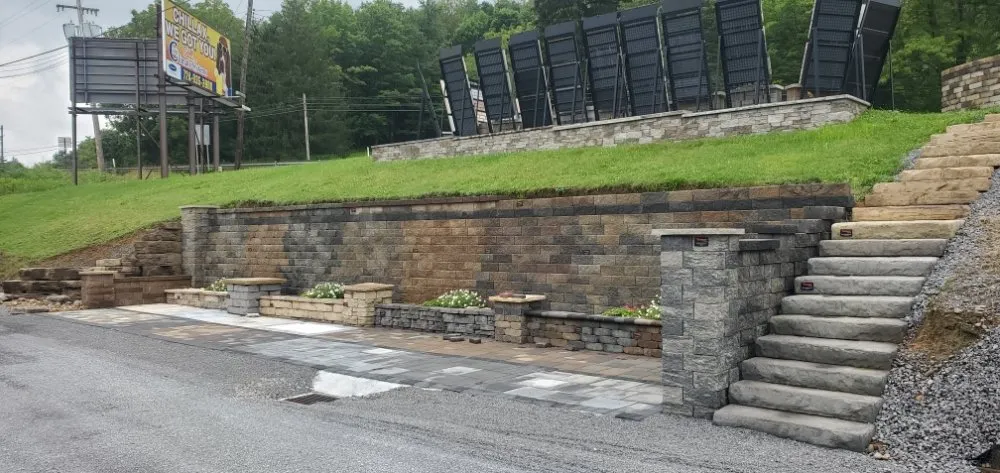 Local residential landscaping in Creighton, PA by Rosenberger Scapes & Contracting