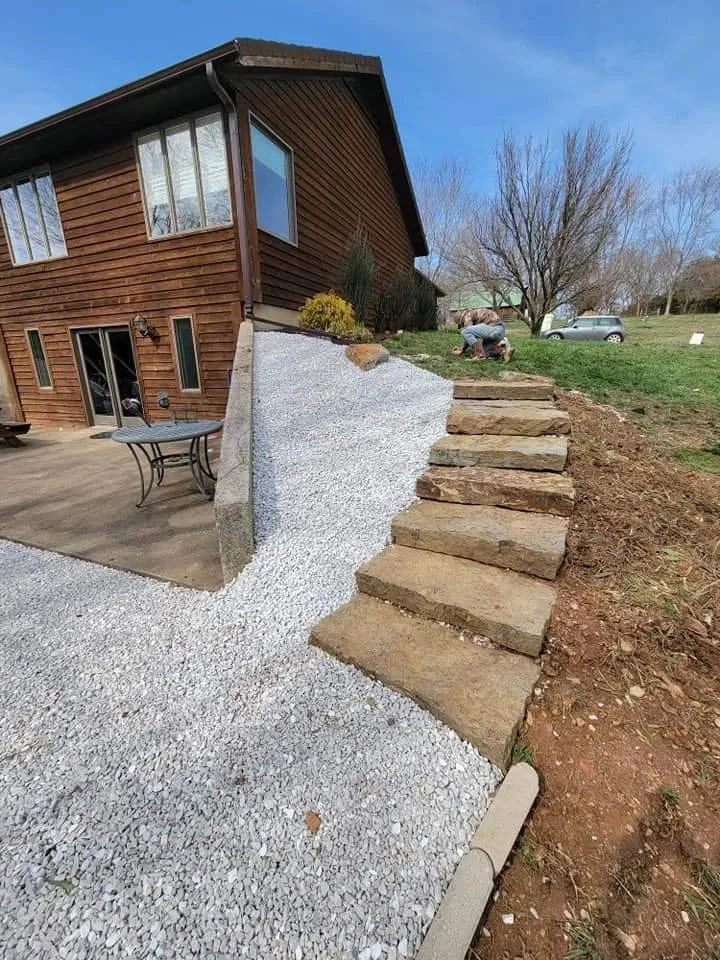 Local yard cleanup service in Rockaway Beach, MO - Rosendo Marin