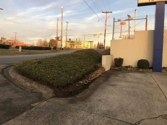 Rose’s Landscaping