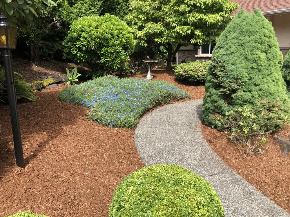 Top-rated residential landscaping in Tacoma, WA by Roses Landscaping