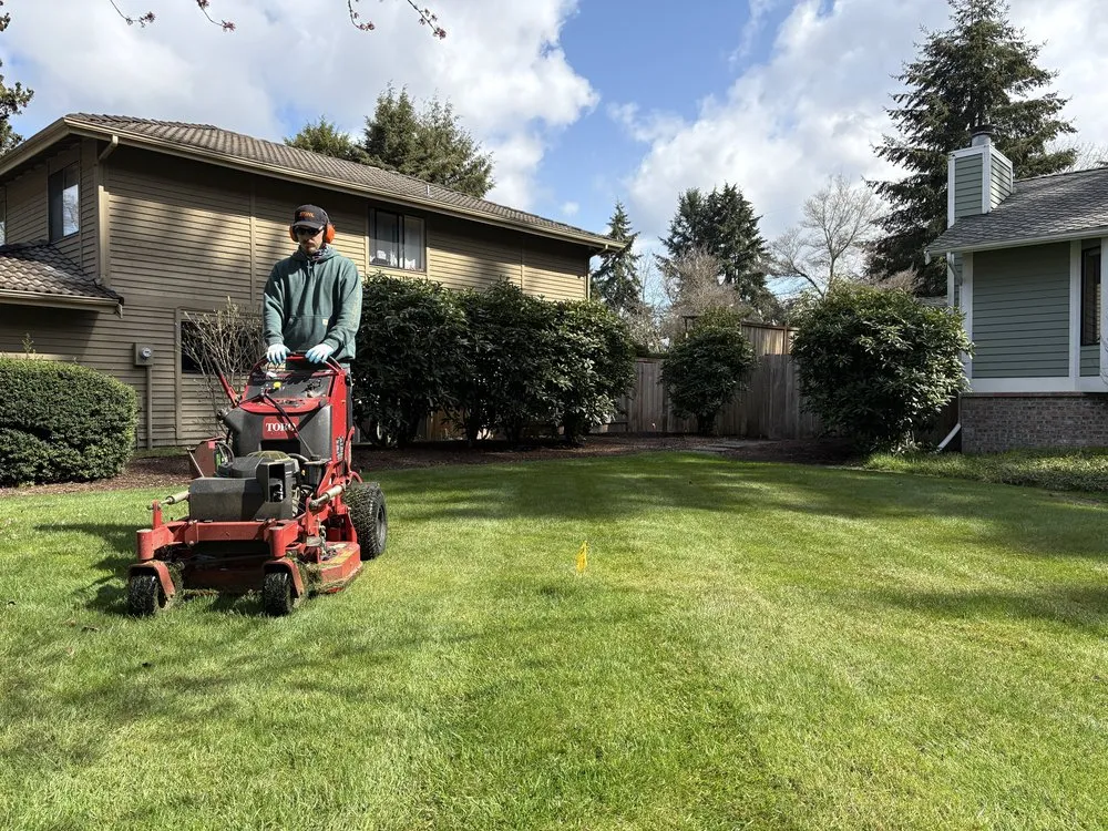 Reliable garden landscaping in Tacoma, WA by Roses Landscaping