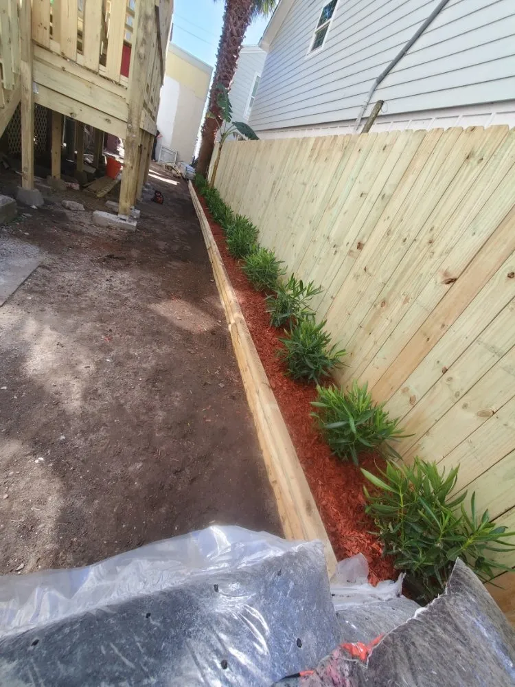 Local yard maintenance in Webster, TX - Roses Landscaping