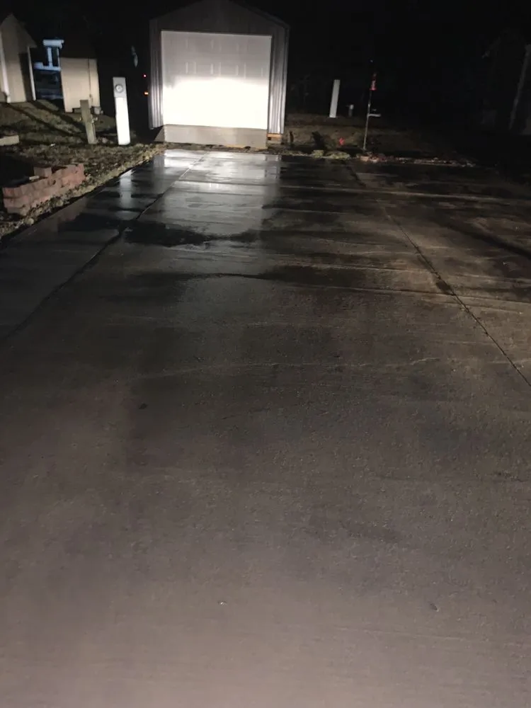 Trusted lawn mowing service for residential properties in Lakeview, OH by Roses Lawncare Maintenance