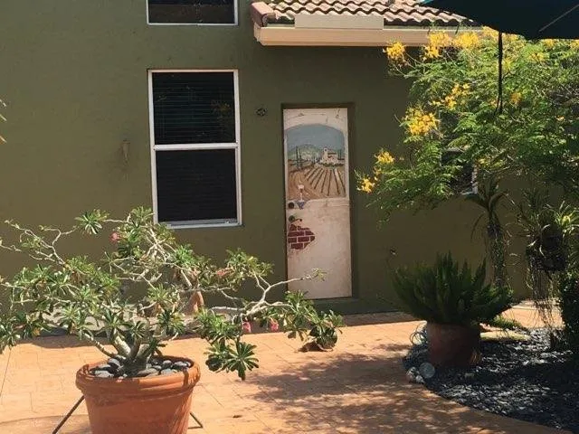 Top-rated landscape design in Wellington, FL by Rose's Red Barn