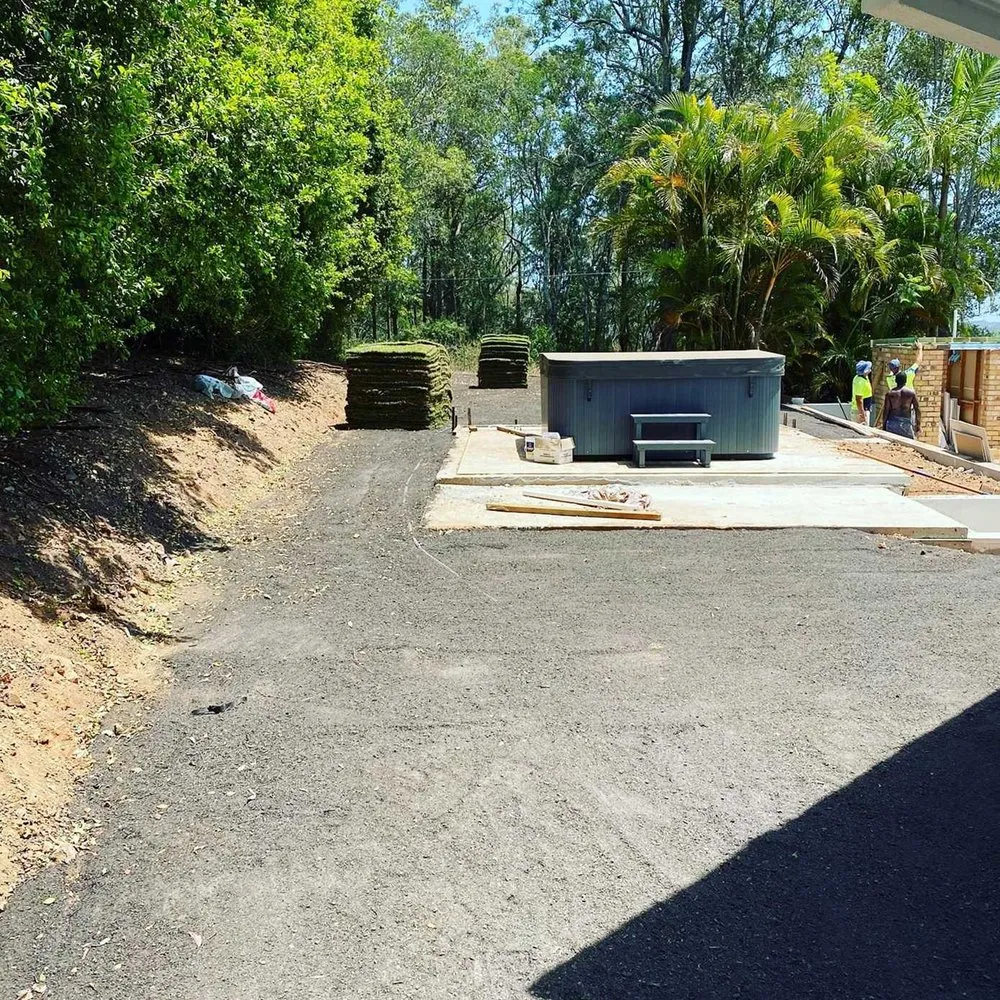 Reliable yard maintenance with custom design in Sacramento, CA by Roseville Lawn Care