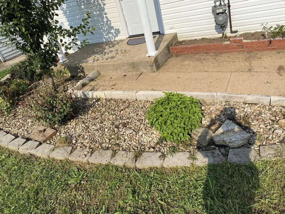 Local yard maintenance for homes in St. Peters, MO by Rosewood Landscape Designs