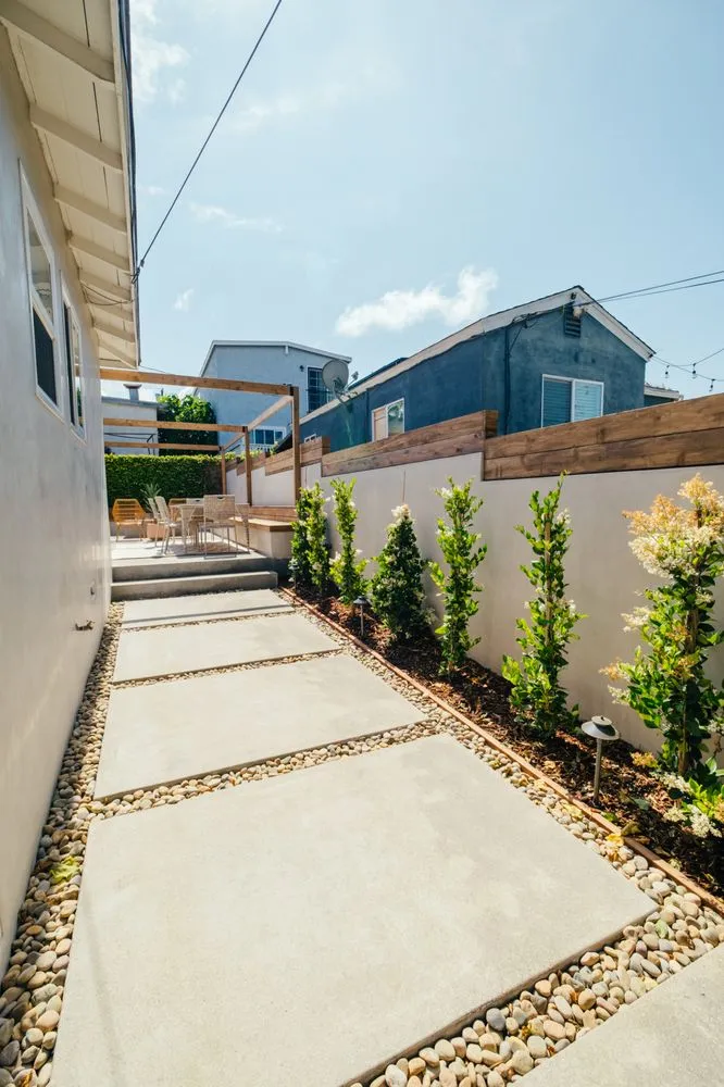 Affordable landscaping services experts serving Palos Verdes Estates, CA - Rosewood Landscape