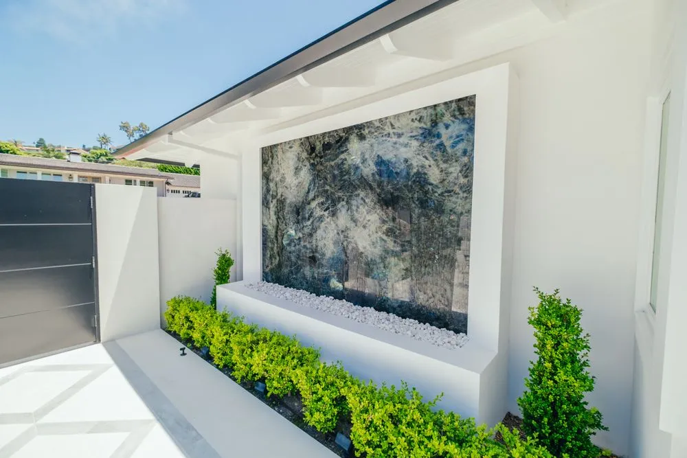 Professional lawn care service experts serving Palos Verdes Estates, CA - Rosewood Landscape