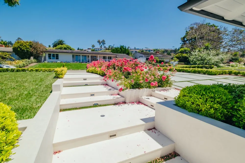 Expert landscaping services near you in Palos Verdes Estates, CA by Rosewood Landscape