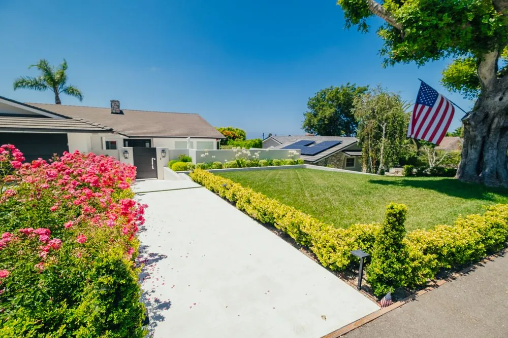 Reliable yard cleanup service for beautiful yards across Palos Verdes Estates, CA - Rosewood Landscape