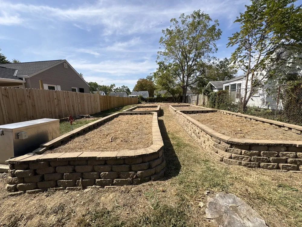 Affordable landscape design experts serving Columbus, OH - Rosey’s Home & Lawn Care