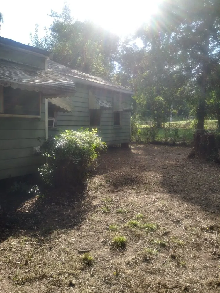 Affordable garden landscaping experts serving Bossier City, LA - Rosie Lee's Services