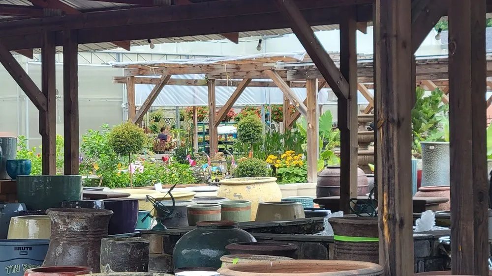 Top-rated garden landscaping experts serving Indianapolis, IN - Rosie’s Gardens & Hughes Landscape