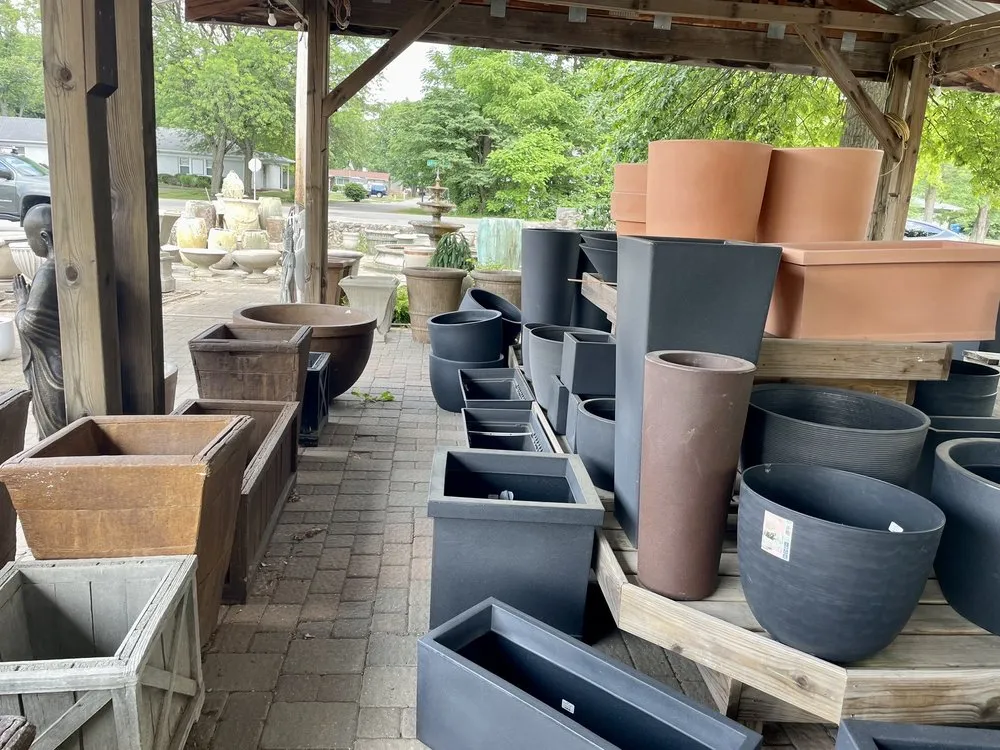 Top-rated garden landscaping in Indianapolis, IN - Rosie’s Gardens & Hughes Landscape