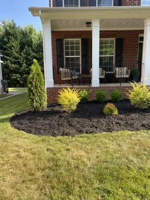 Rosie’s Lawncare Logo