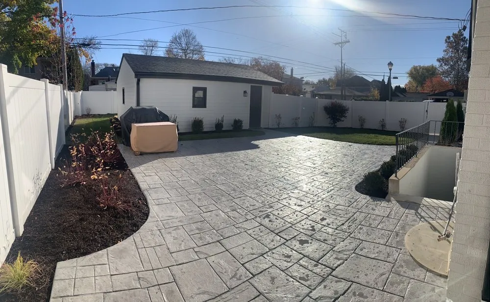 Expert lawn care service in Elmhurst, IL - Ross & Jack's Landscaping