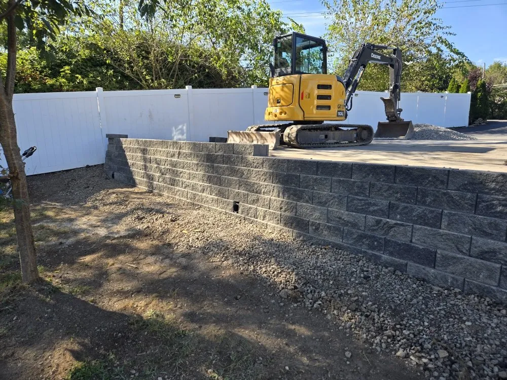 Affordable lawn care service for beautiful yards across Zelienople, PA - Ross Excavating