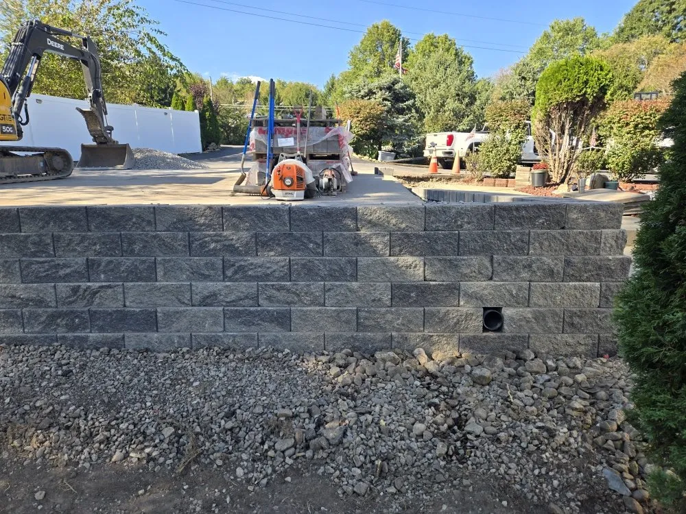 Expert yard cleanup service in Zelienople, PA - Ross Excavating