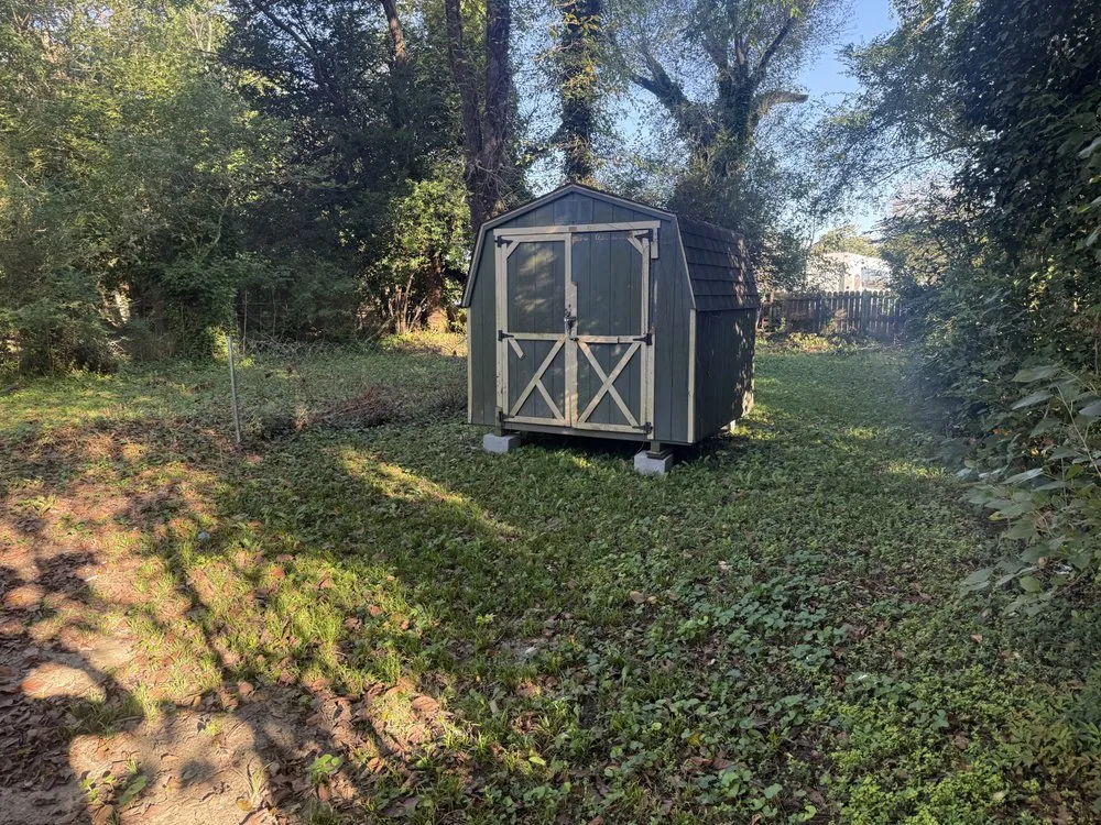 Reliable yard maintenance for year-round maintenance in Moseley, VA by Ross Family Lawn Care