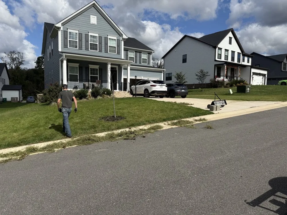 Affordable yard cleanup service experts serving Moseley, VA - Ross Family Lawn Care