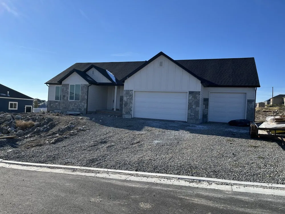 Trusted garden landscaping in West Point, UT by Ross Homes