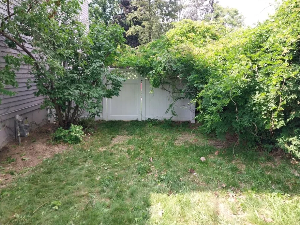 Reliable lawn mowing service for year-round maintenance across Ogdensburg, NJ - Ross' Landscaping