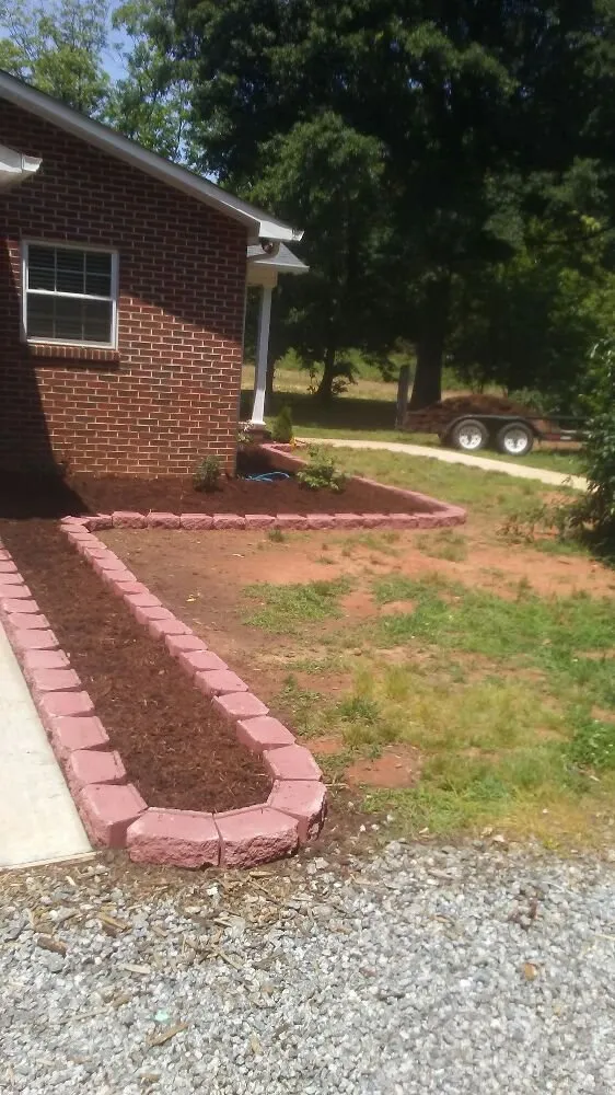 Professional yard cleanup service experts serving Morganton, NC - Ross Lawn Care