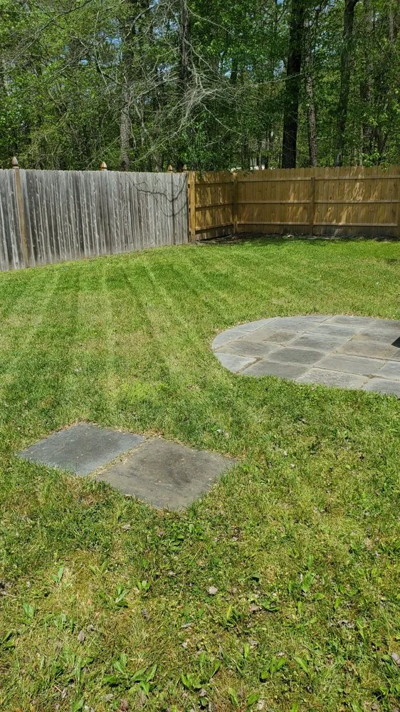 Custom lawn care service with custom design in Browns Mills, NJ by Ross Lawn Maintenance