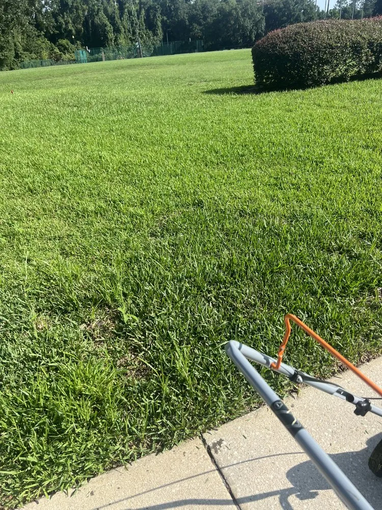 Reliable garden landscaping experts serving Jacksonville, FL - Ross Mowing