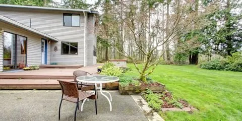 Custom lawn mowing service in Northfield, OH by Rossi Landscaping