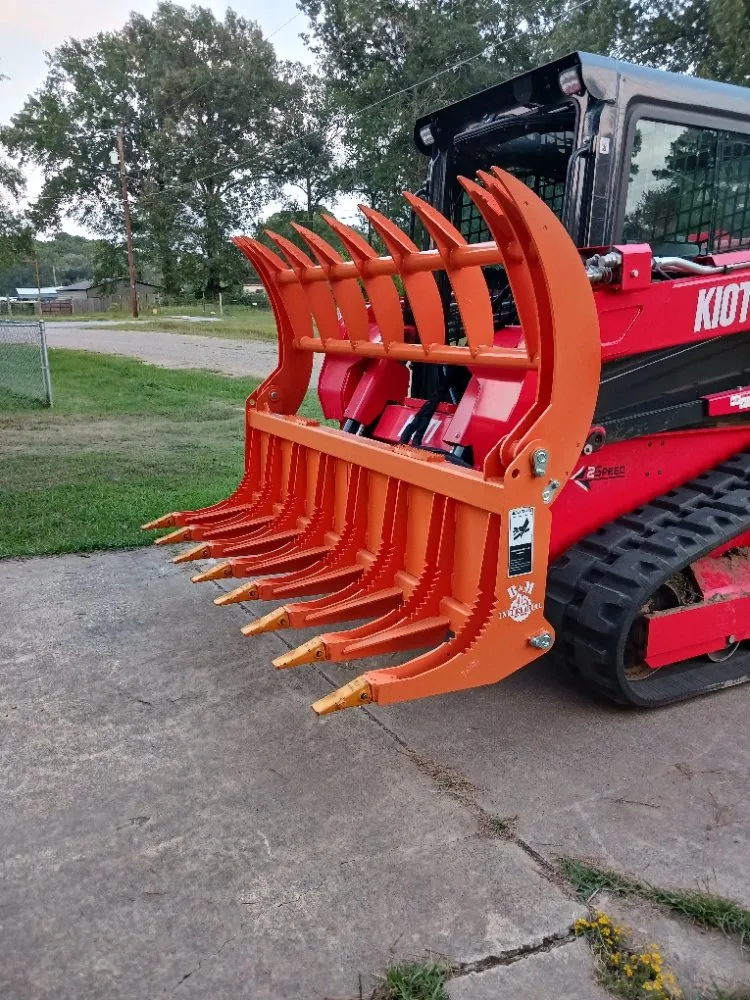 Custom yard cleanup service near you in Kilgore, TX by Rosson Property Management