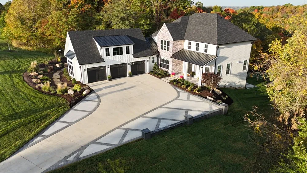 Professional garden landscaping experts serving Columbia, MO - Rost Landscaping