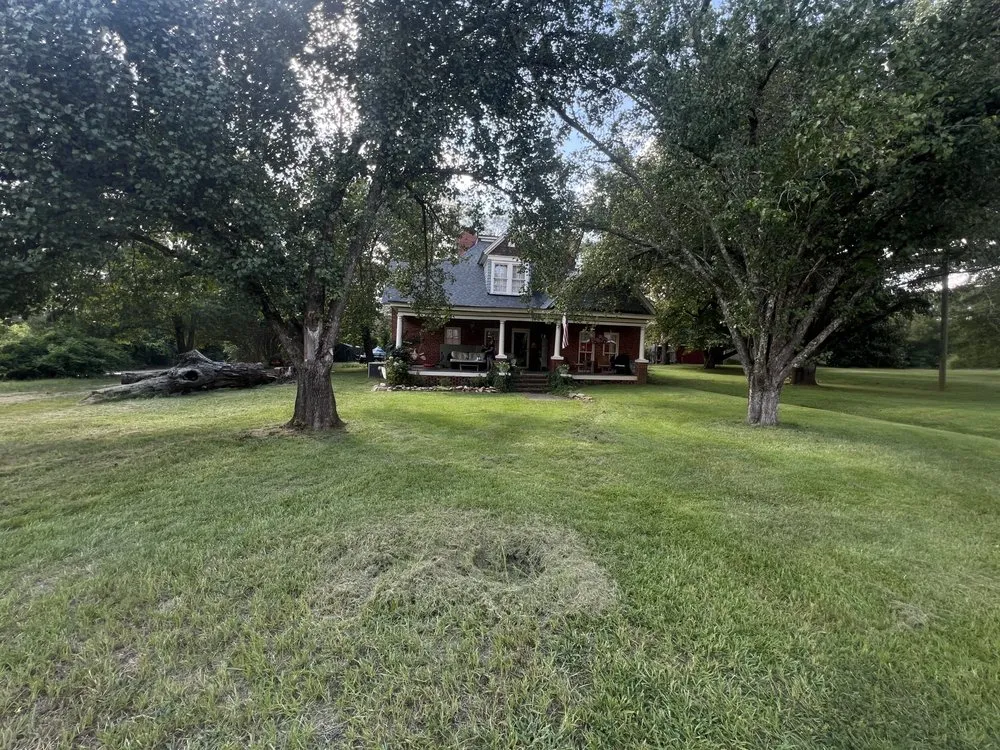 Affordable lawn care service in Covington, GA - Rough Cut Lawn