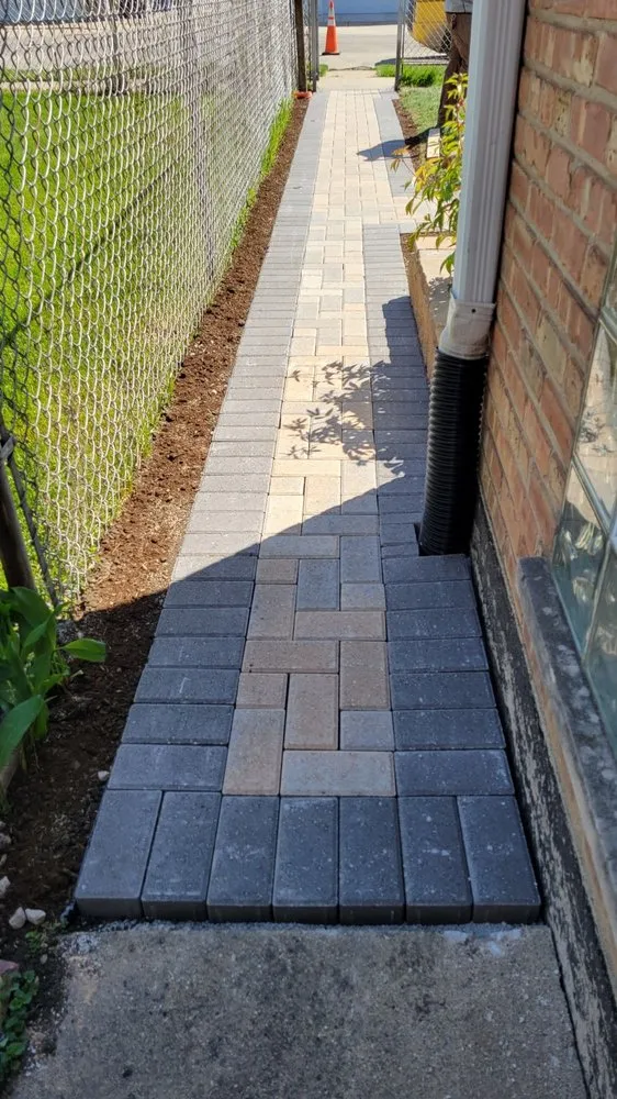 Top-rated landscape installation in Oak Lawn, IL - Route 81 Landscaping