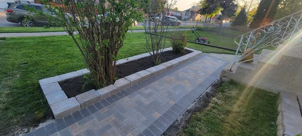 Expert garden landscaping in Oak Lawn, IL - Route 81 Landscaping
