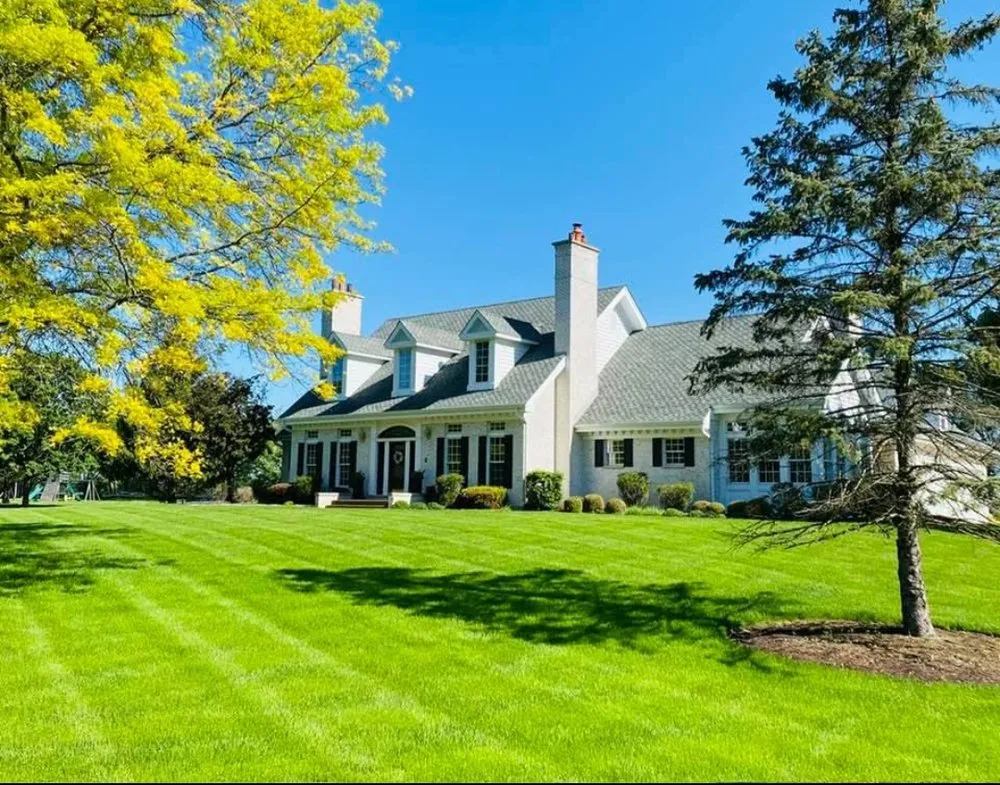 Reliable yard maintenance in Yorkville, IL by Rovak Turf