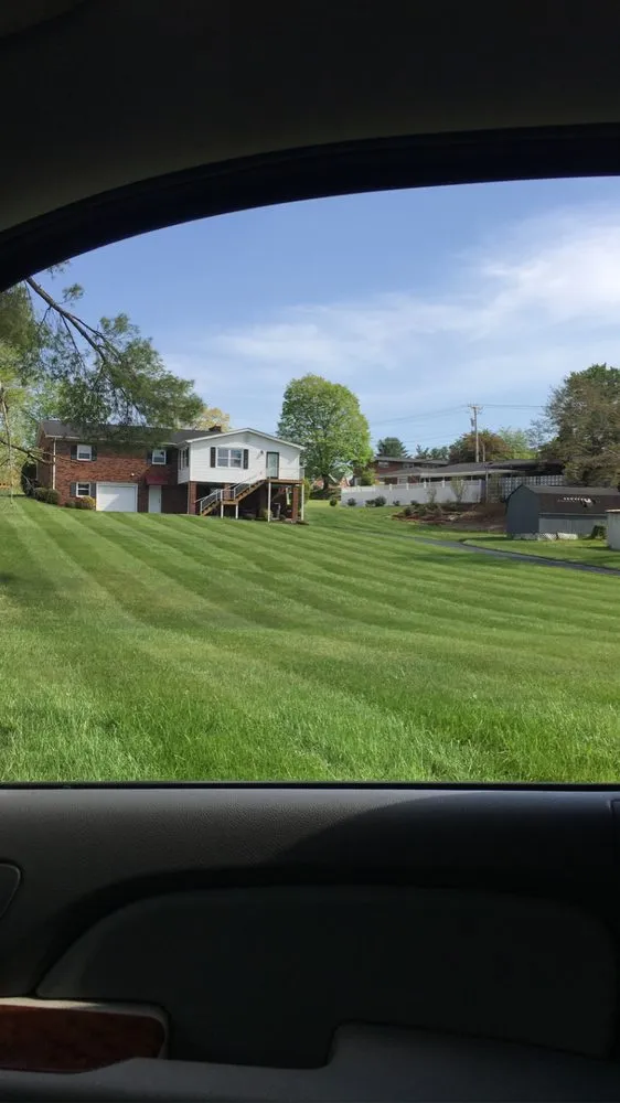 Trusted landscape installation for beautiful yards in Newport, TN by Rover’s LawnCare Services