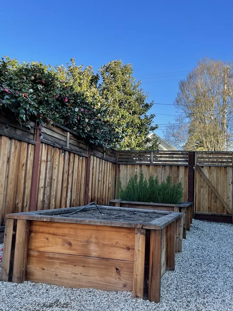 Custom landscaping services for beautiful yards in Santa Rosa, CA by Rovetti's Landscape & Maintenance