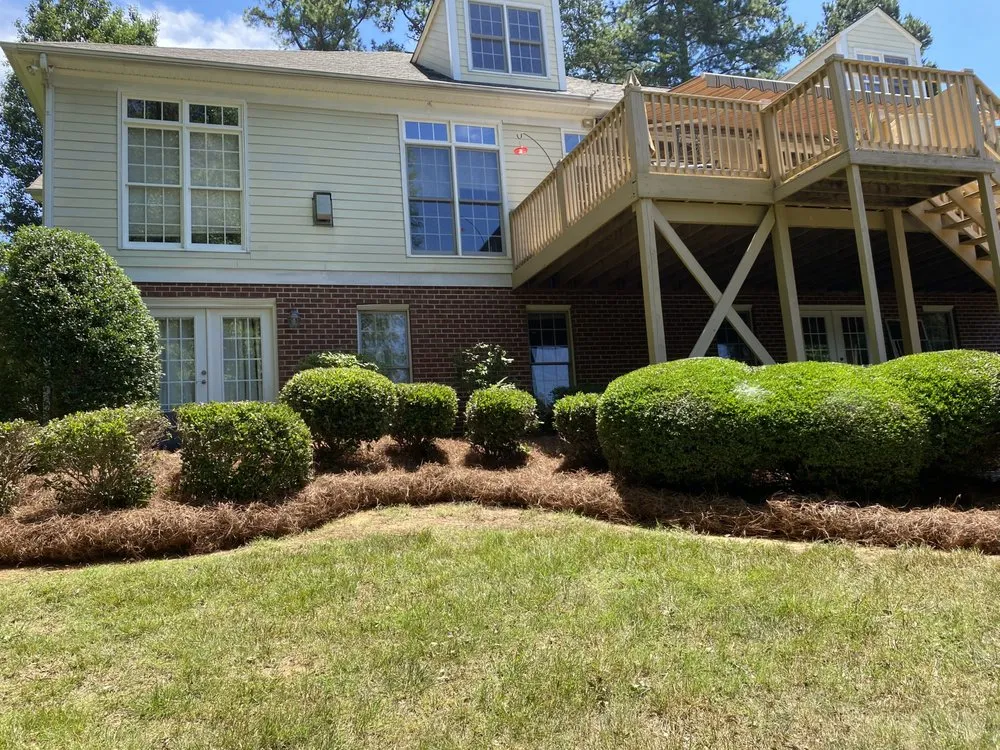 Local outdoor landscaping experts serving Mooresville, NC - Rowan-Iredell Landscaping
