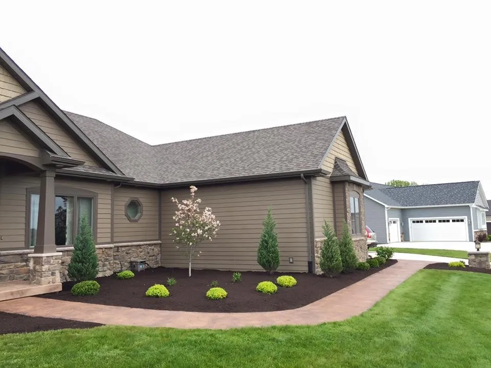 Custom residential landscaping in Fort Wayne, IN - Rowan Landscape & Design