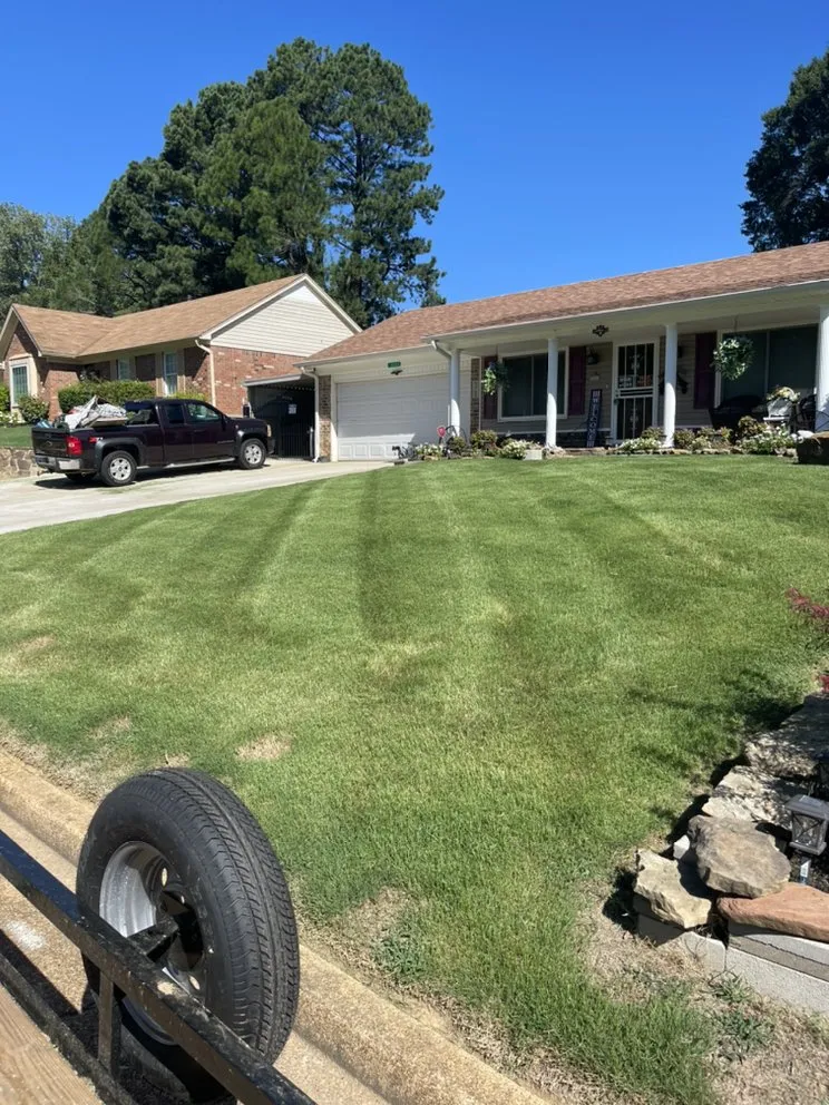 Trusted garden landscaping experts serving Memphis, TN - Rowe lawncare