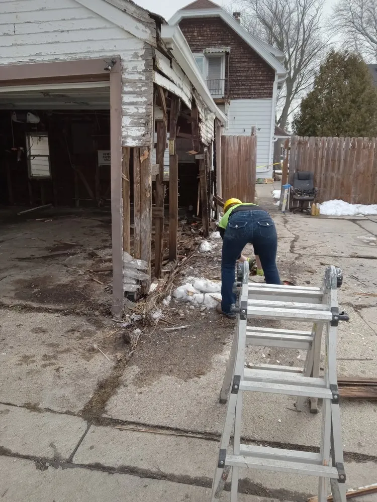 Custom lawn care service in Beaver Dam, WI by Rowell Services