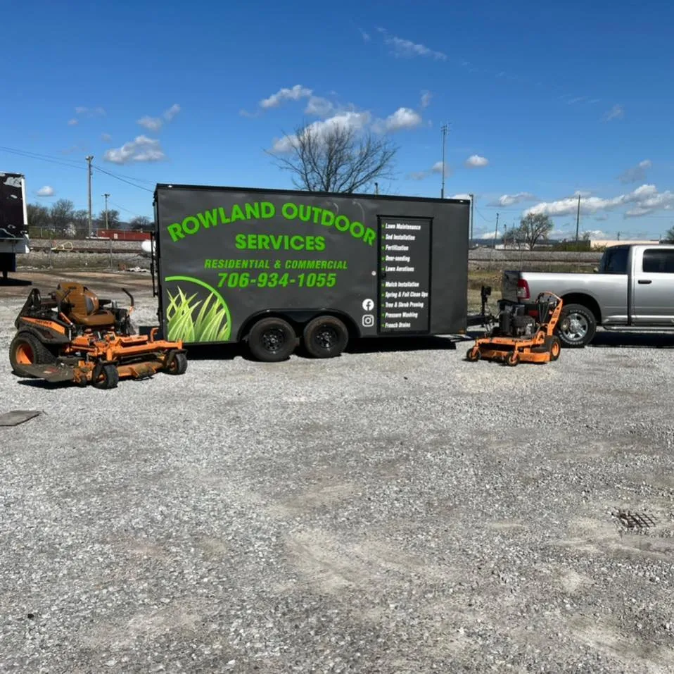 Reliable yard maintenance in Fort Oglethorpe, GA by Rowland Outdoor Services