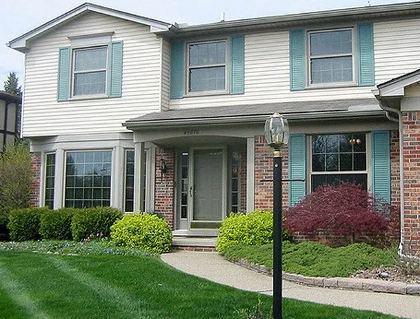 Local lawn mowing service for homes across Roxbury, CT - Roxbury Landscaping