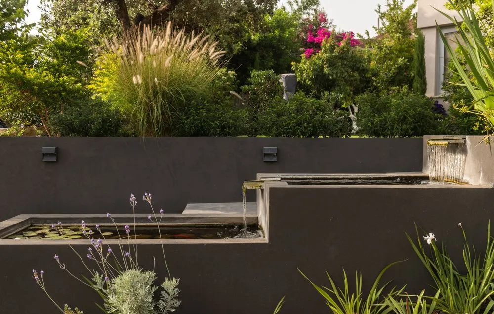 Custom yard maintenance in Glendale, CA by Roy Altaras Landscape Design and Build