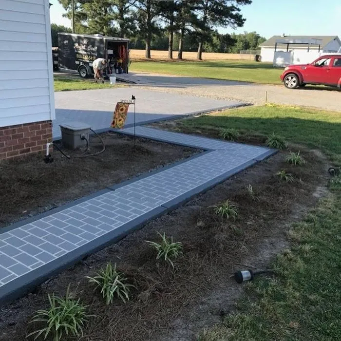 Expert landscaping services for year-round maintenance across New Bern, NC - Royal Coat