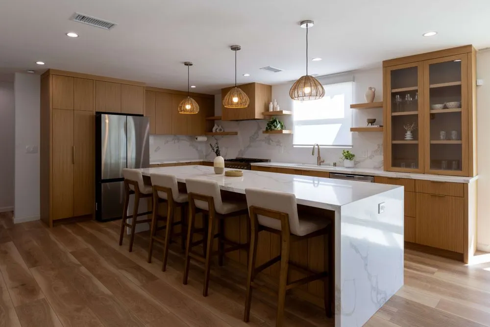 Local yard cleanup service near you in Woodland Hills, CA by Royal Construction